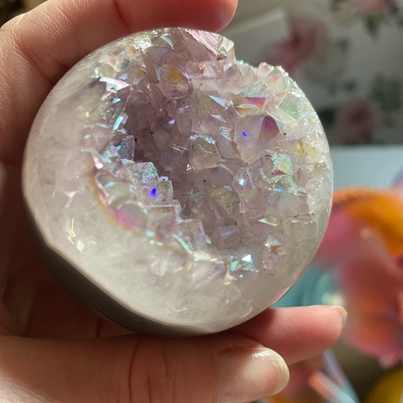 Aura amethyst agate sphere - Picture 9 of 16